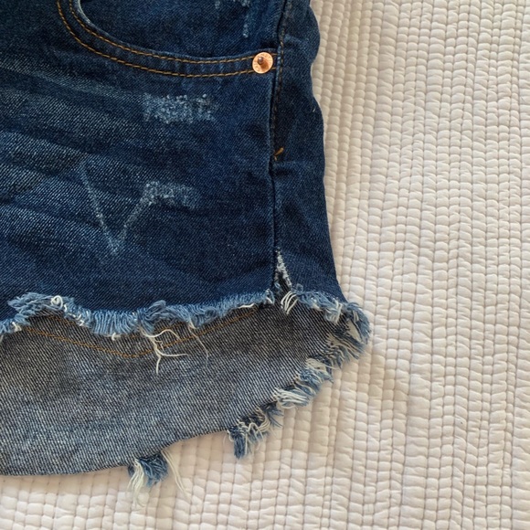 Signature 8 high rise cut off shorts - Picture 2 of 4